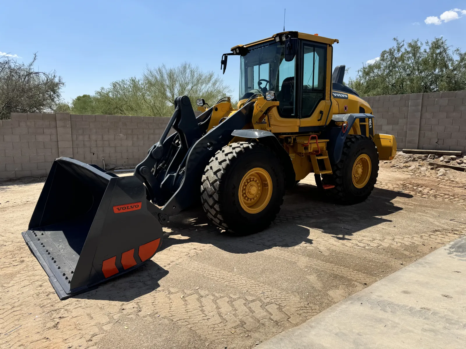 Sold equipment from EDM Heavy Equipment